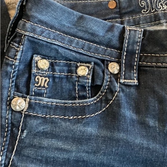 Miss Me Woman’s Denim Straight Leg Jeans Festival/Rodeo Intricate Silver detail - Picture 4 of 16